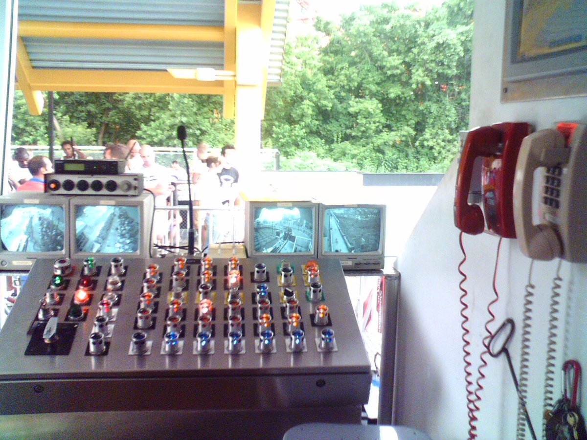 Theme park controls